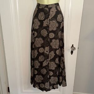 Vintage 90s Jones New York brown & tan paisley rayon midi button front skirt